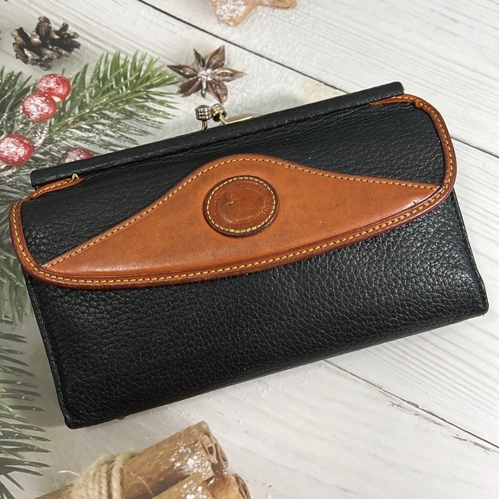 🦆 DOONEY & BOURKE BLACK AND BROWN LEATHER WALLET VINTAGE